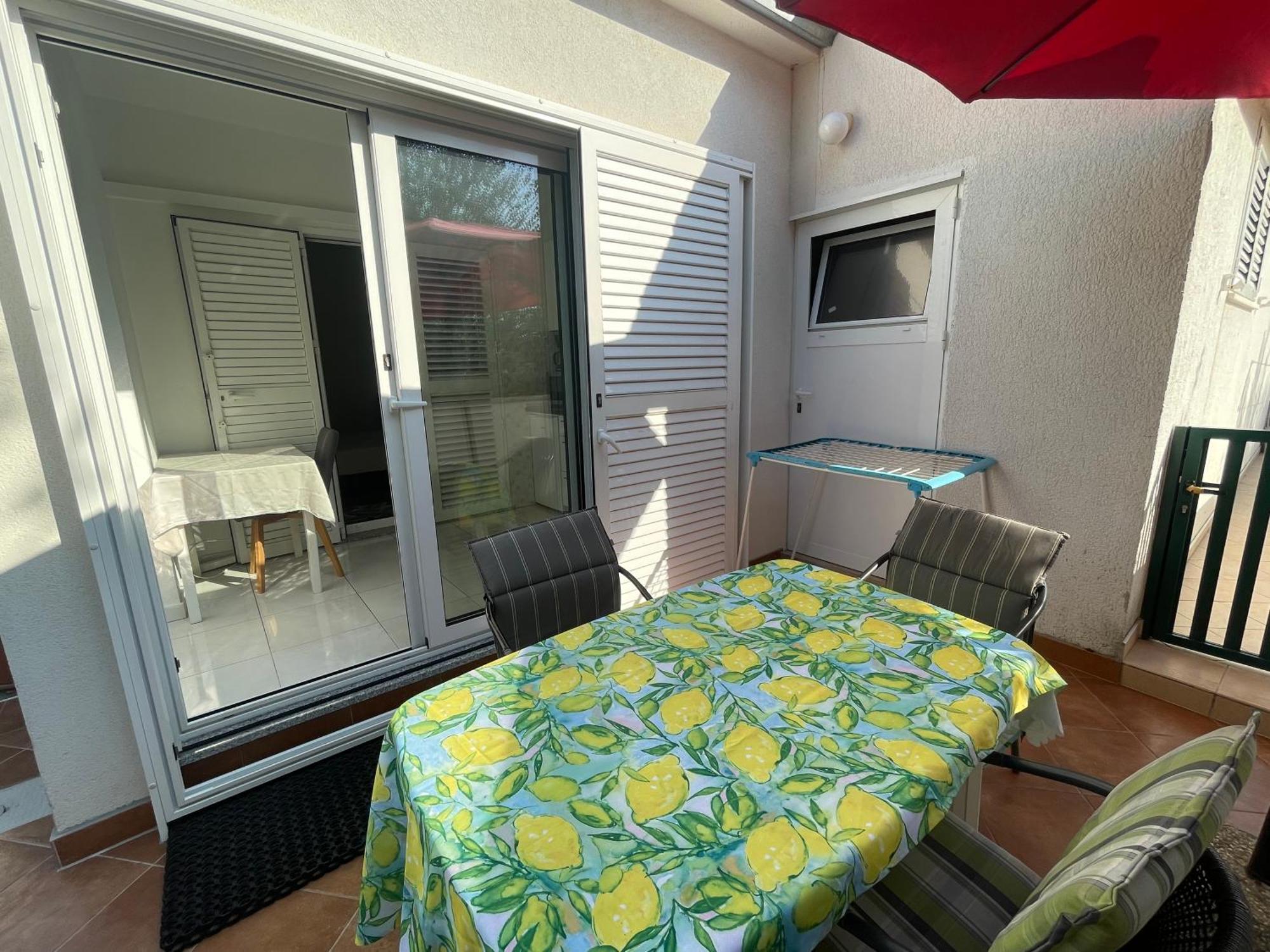 Ana Guest House Nin Extérieur photo
